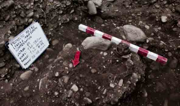 ENCUENTRAN CEMENTERIO INDÍGENA DURANTE CONSTRUCCIÓN DE LÍNEA 6 DEL METRO